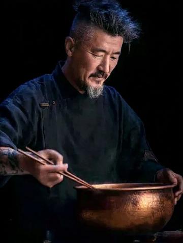 昆明首屆漢堡爭(zhēng)霸賽：33位廚神爭(zhēng)霸官渡，演繹舌尖盛宴