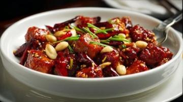 臨沂炒雞：雞肉嫩滑香辣，無法抗拒的經(jīng)典美味