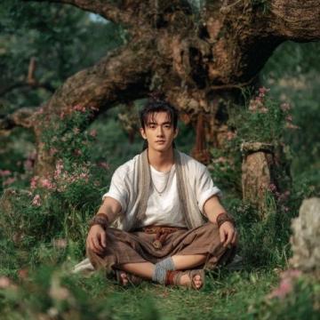張曉磊熱文淚點滿滿，引發(fā)網(wǎng)友熱烈討論