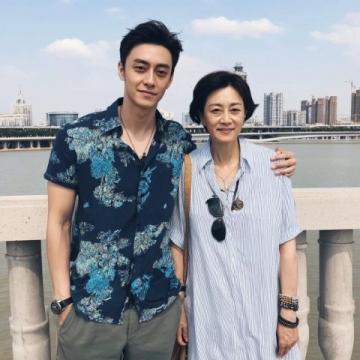 黃曉明分享青島特色美食，你嘗過哪些？