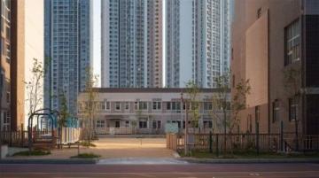 盤州市紅果城區(qū)新增公交線路：連接勝境街道辦石腦上壩，助力鄉(xiāng)村振興與城市互動