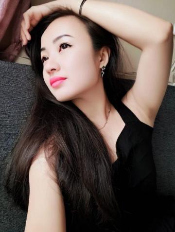 瑾汐二姐惡作劇：真的把雞蛋在妹妹頭上碰碎了！