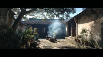 我的家鄉(xiāng)在河南新鄭，那是一個(gè)歷史悠久、文化底蘊(yùn)深厚的地方,但今天