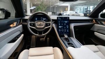 寶駿悅也Plus：反差萌新寵，26款新車中最耀眼的存在！