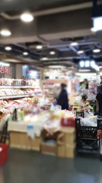 青島西區(qū)凱德MALL,東區(qū)麗達(dá)茂:浮山后商圈的時(shí)尚生活體驗(yàn)集聚地