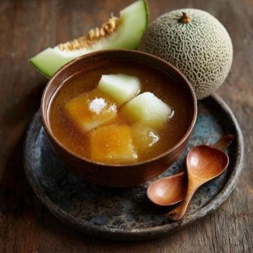 廣東特色生滾粥家常做法，皮蛋瘦肉粥簡(jiǎn)單易學(xué)