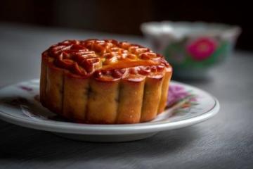 輕松掌握中式酥皮蛋黃酥制作工藝與技巧, 滿口留香的美味點心