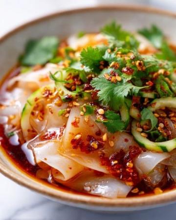 潮汕必嘗美食：十大人氣『粿汁』揭秘，竟有人午餐僅享一碗？