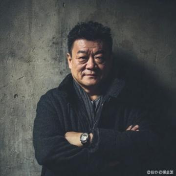 歡迎各位抖友！看鏡頭里的這位男士像不像西門慶？
