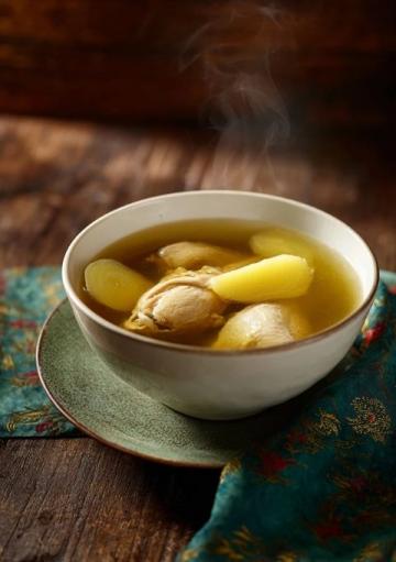 貴州必嘗美食推薦：魚湯酸菜、腸旺面等特色佳肴