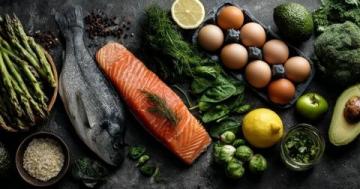 高磷食物推薦：堅(jiān)果類、動(dòng)物內(nèi)臟、海鮮、粗糧類、奶制品等
