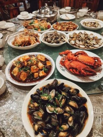 南京新街口凱賓斯基自助餐攻略：百元美食之旅！