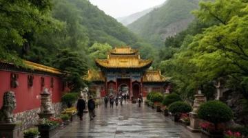 太原蒙山大佛景區(qū)探秘：云霧中的千年古佛遺址之旅
