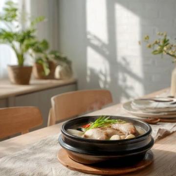 慢煮下的溫情：砂鍋里的時(shí)光每天一道養(yǎng)生美食的治愈哲學(xué)