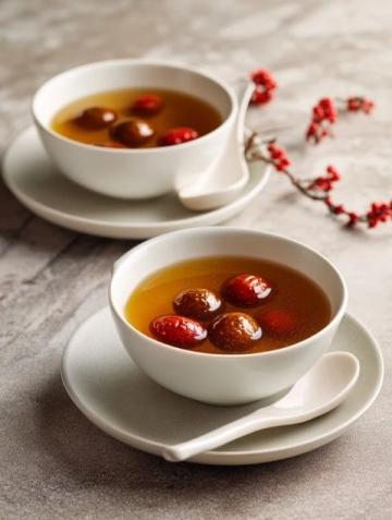 品味江蘇經(jīng)典:紅燒獅子頭——舌尖上的幸福佳肴