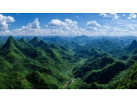 福建省擁有豐富的自然景觀(guān)和深厚的人文歷史，以下是一些值得推薦的旅游景點(diǎn)