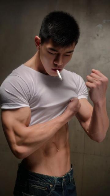 揭秘！腹肌達人曝肥娟隱藏技能，曾是縫紉高手令人驚訝