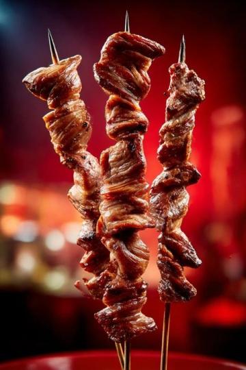 新疆待客必嘗美食推薦：大盤雞、羊肉串等特色佳肴
