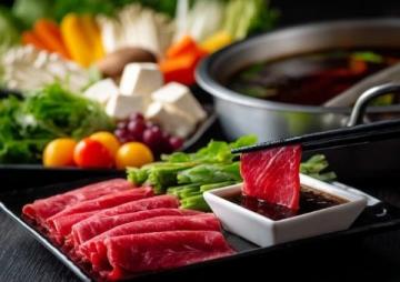 強(qiáng)大的四川火鍋，在英國(guó)吃的最爽的一次！15.9英鎊全程自助不限量