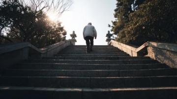 被忽視的五個延壽秘訣：真正的長壽之道隱藏在日常細(xì)節(jié)中