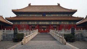 探尋臨汾的歷史與自然奇觀，體驗華夏文明的源遠流長。