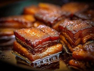 阿賓教你如何制作口水流的脆皮乳鴿"; "妙齡脆皮乳鴿的制作方法(超詳細(xì))