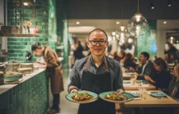 00后烹飪天才陳小東：從醒獅酥到玉兔報喜的新中式美食探索者