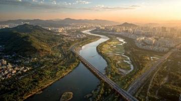 獻(xiàn)禮母親河——致敬五一勞動節(jié)里的傳承者