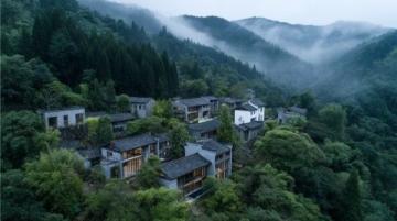我是四十多歲的某一年，公司派我到川北的一座規(guī)模中等的城市出差