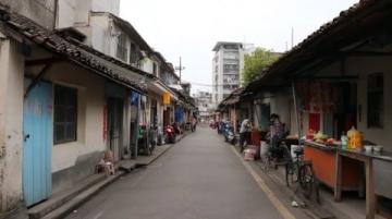 逛逛聊城米市街，它的名字與運(yùn)河同生共濟(jì)，因?yàn)橛辛诉\(yùn)河，就有了漕運(yùn)