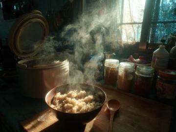 云南3元糯米飯：一家七口用心制作，10小時(shí)成就極致美味