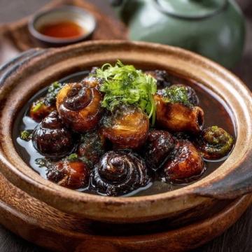 以下是杭州西湖區(qū)值得一試的十大美食
