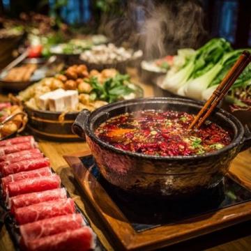 陜西特色美食:酸辣爽滑的涼皮風(fēng)味佳