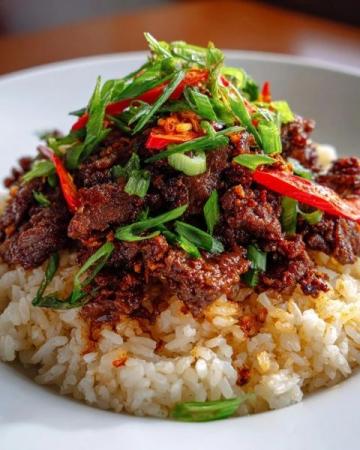 經(jīng)典農(nóng)家小炒肉：簡單做法，美味十足