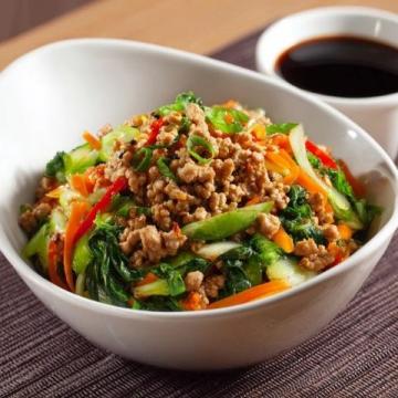 家常美味快手菜：蒜蓉蠔油生菜的做法及健康益處揭秘！