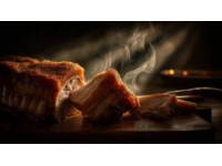 黑豬肉PK普通豬肉：營養(yǎng)與口感的全面解析