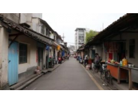 逛逛聊城米市街，它的名字與運(yùn)河同生共濟(jì)，因?yàn)橛辛诉\(yùn)河，就有了漕運(yùn)