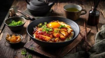 西北政法大學舌尖上的“西崔國際”：美味餛飩與炸雞飯推薦