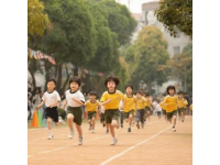 真光初中部：底蘊(yùn)深厚、成績堅(jiān)實(shí)、資源豐富、活動(dòng)繁多，是荔灣區(qū)乃至廣州市公辦初中的頂流選項(xiàng)之一。