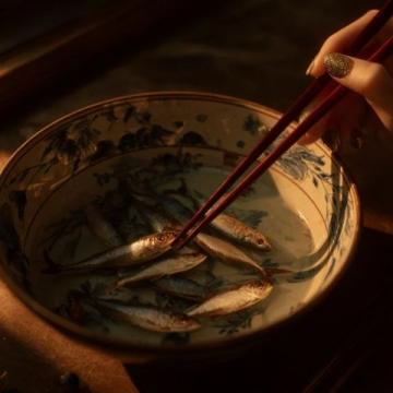 （美食之江西篇）鄱陽湖銀魚蒸蛋：六百年漁火淬鮮魂，長江非遺密碼*。