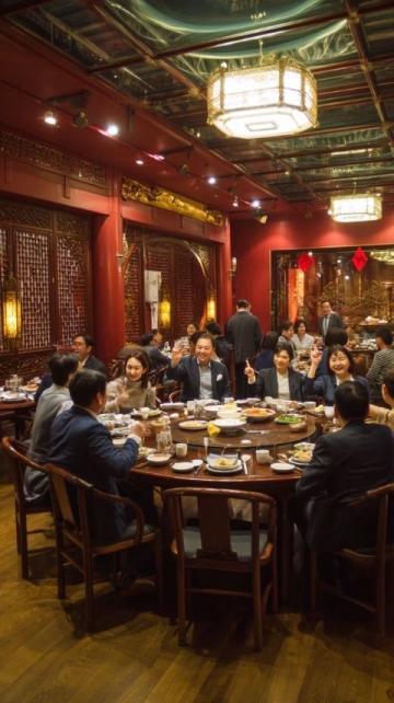 德華酒樓百年老字號的舌尖傳奇與時(shí)代新生