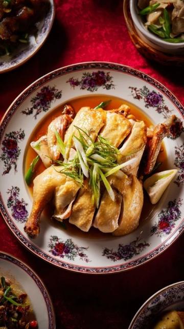 紅樓夢(mèng)美食復(fù)刻師：32年還原56道經(jīng)典菜肴吸引百萬(wàn)網(wǎng)友關(guān)注