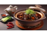 新密地道美食：卷煎與涮牛肚——探尋鄭州傳統(tǒng)風(fēng)味之旅