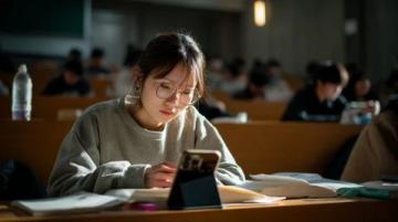 高考命題四階段演變:從知識立意到素養(yǎng)導(dǎo)向