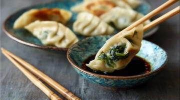 新年特別菜譜：紫甘藍(lán)酸菜餃子，色香味俱全的喜慶佳肴