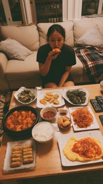 金川區(qū)不可錯(cuò)過(guò)的美食探索之旅：涼皮、燒烤與西瓜的完美邂逅