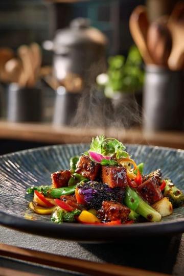 縣城醫(yī)院周邊美食價格調(diào)查：豆腐炒肉16元、苦瓜炒蛋13元公道嗎？