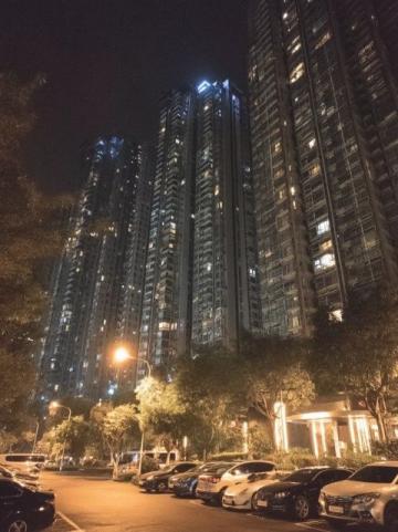 夜幕下的合興路：告別舊居后的溫暖回憶與新發(fā)現(xiàn)