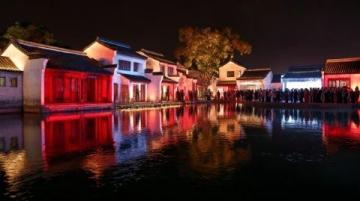 衡陽界牌火燈節(jié)：璀璨火焰照亮不夜天，現(xiàn)場人潮如織