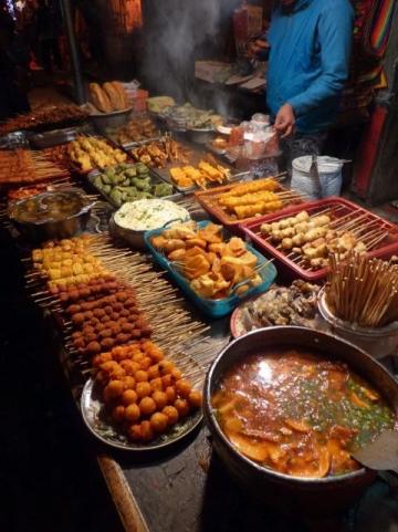 2017年樂(lè)山美食之旅:探索美食之都的特色小吃